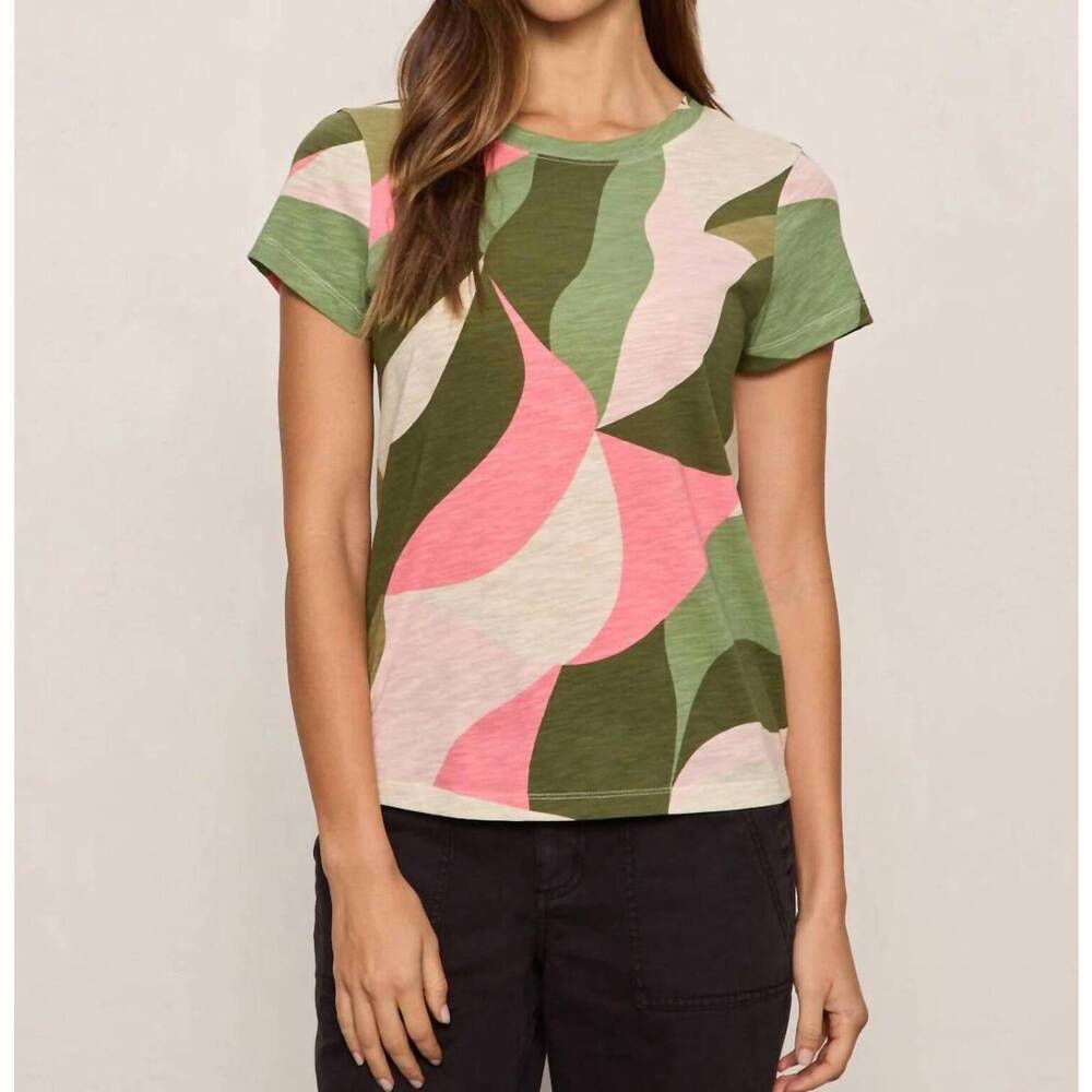 NEW SAGE & CLARE the perfect tee in green leaves